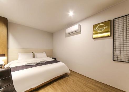 Gwangju Divine Hotel Gwangju Metropolitan City Zimmer foto
